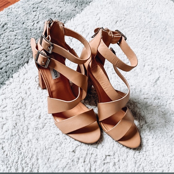 Steve Madden Shoes - Steve Madden heels ☆